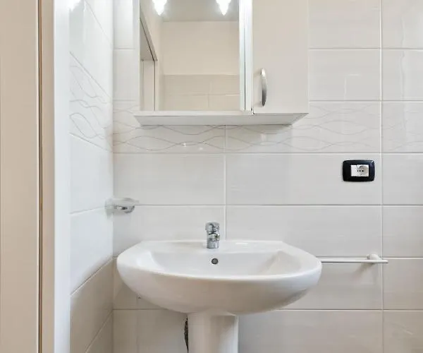 Venice Pink House 3*