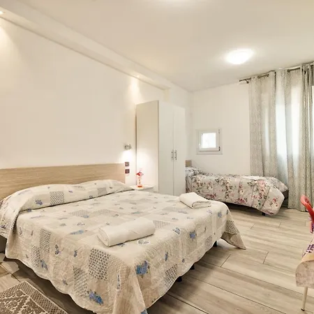 Venice Pink House Guest house *