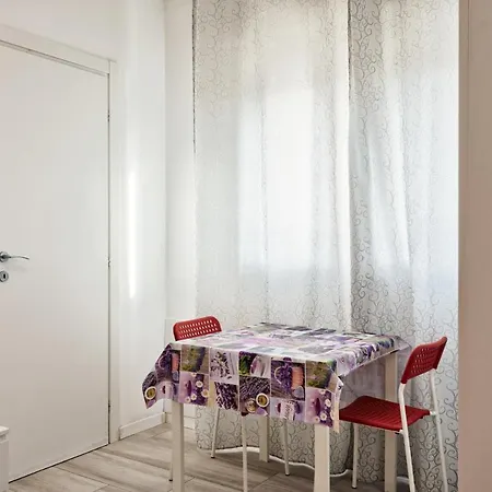 Venice Pink House 招待所 3*