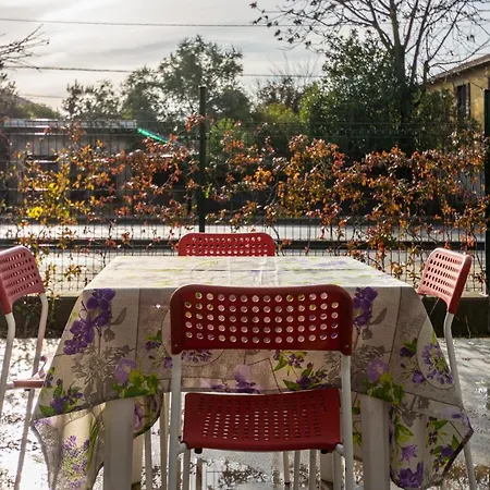 Venice Pink House *