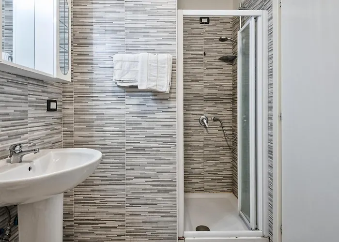 Venice Pink House 3*